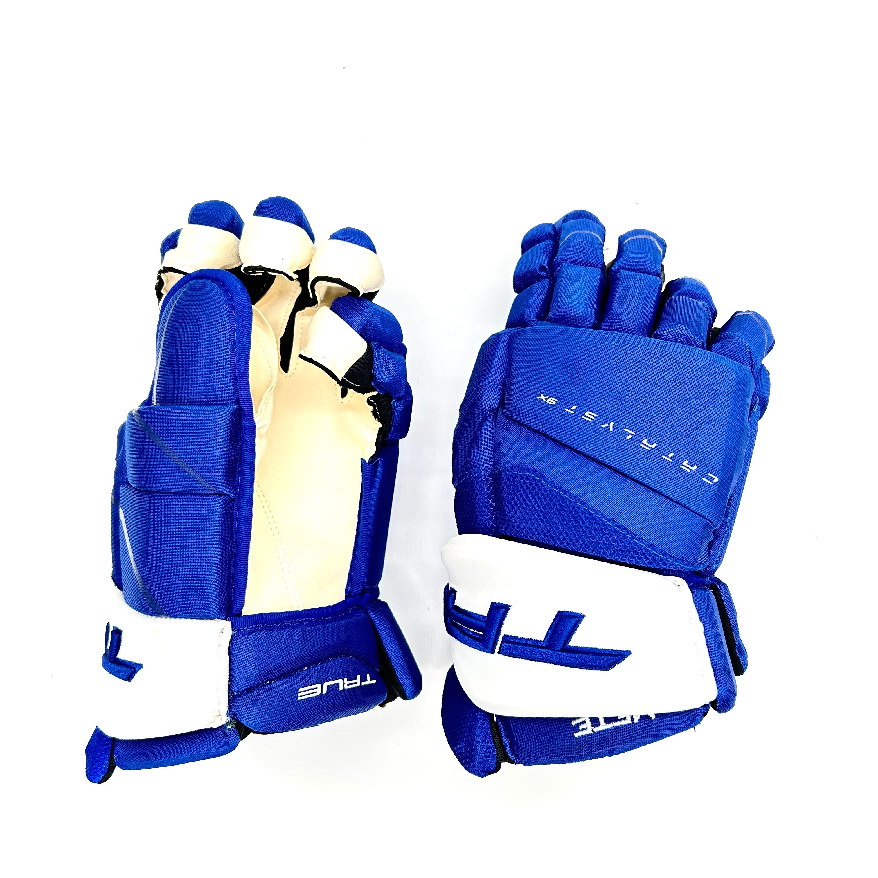 True Catalyst 9X - Gant NHL Pro Stock - Victor Mete (Bleu/Blanc)
